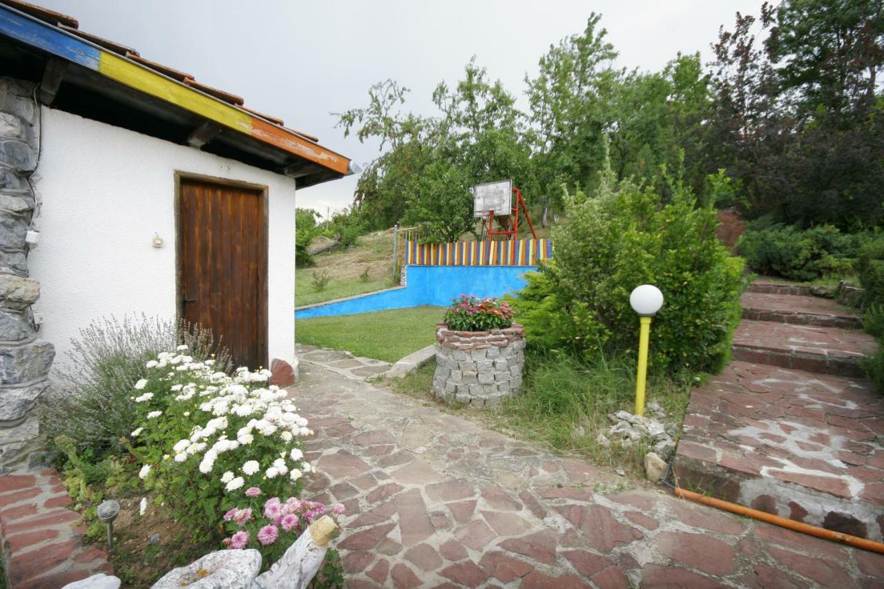 Chuchi Guest House 1 Zlatna Panega エクステリア 写真