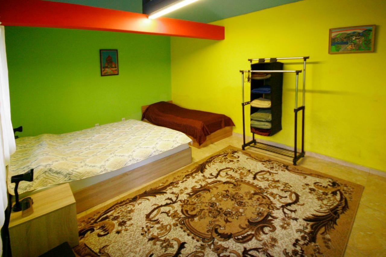 Chuchi Guest House 1 Zlatna Panega エクステリア 写真