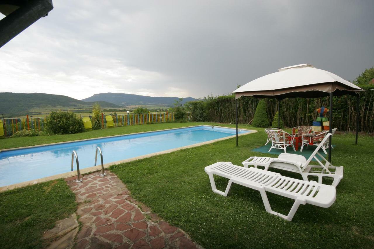 Chuchi Guest House 1 Zlatna Panega エクステリア 写真